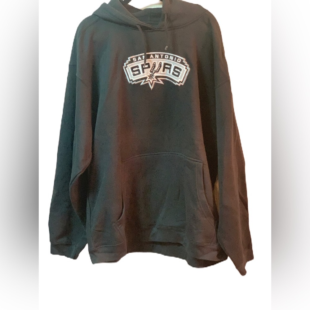 San Antonio Spurs Majestic Black Current Logo Tech Patch Pullover Hoodie. SZ XXL